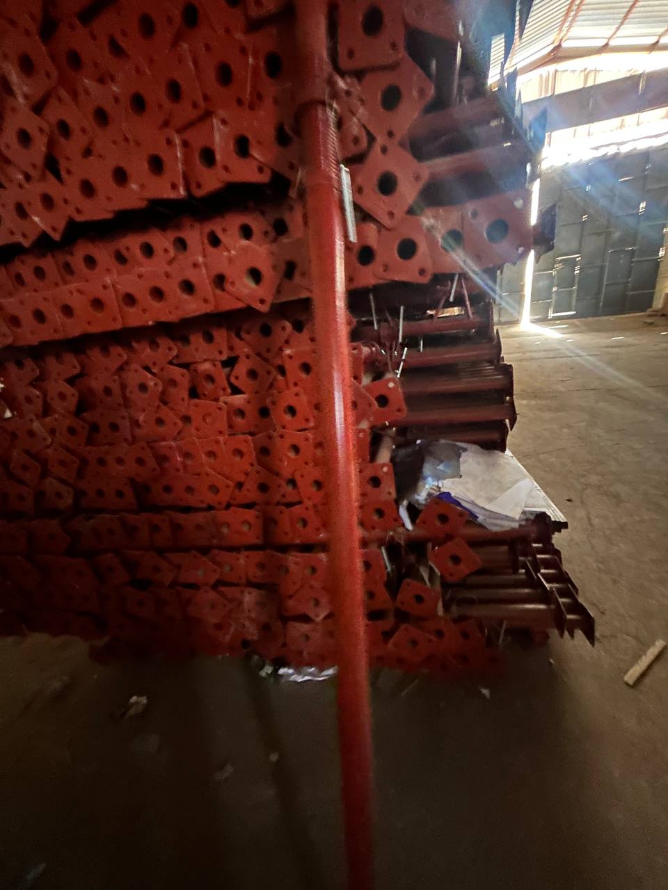 Etai Metallique 4m neuf