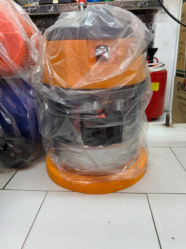 Aspirateur Eaux et Poussières 20L